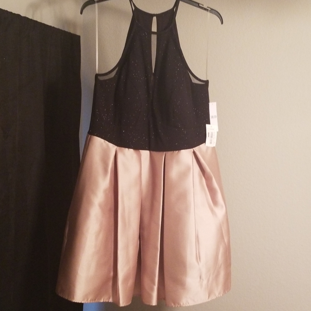 Plus size prom/formal dress